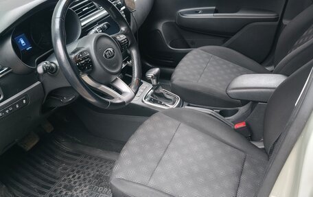 KIA Rio IV, 2018 год, 1 250 000 рублей, 6 фотография