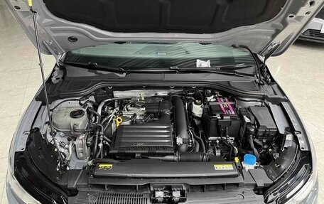 Volkswagen Golf VIII, 2021 год, 1 676 000 рублей, 13 фотография