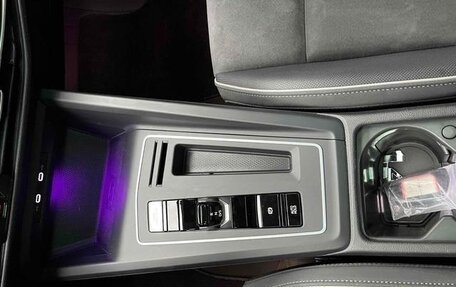 Volkswagen Golf VIII, 2021 год, 1 676 000 рублей, 16 фотография