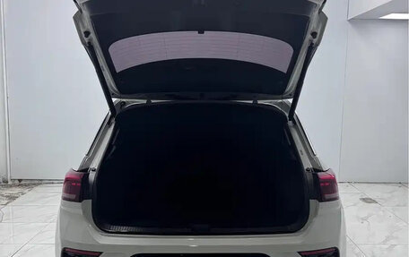 Volkswagen T-Roc I, 2022 год, 1 626 000 рублей, 16 фотография