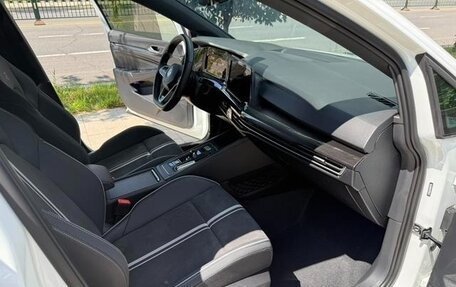 Volkswagen Golf VIII, 2022 год, 1 500 000 рублей, 9 фотография