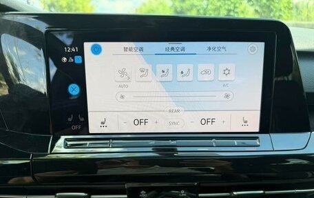 Volkswagen Golf VIII, 2022 год, 1 500 000 рублей, 14 фотография