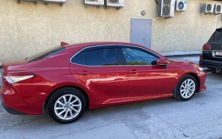 Toyota Camry, 2021 год, 3 300 000 рублей, 3 фотография