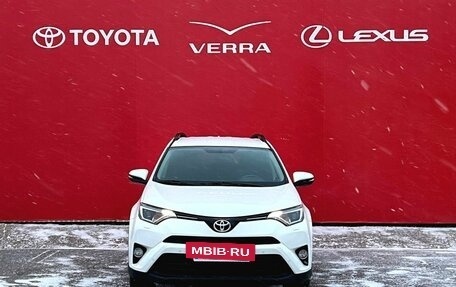 Toyota RAV4, 2017 год, 2 630 000 рублей, 6 фотография