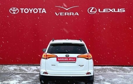 Toyota RAV4, 2017 год, 2 630 000 рублей, 7 фотография
