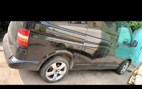 Volkswagen Transporter T5 рестайлинг, 2009 год, 2 000 000 рублей, 2 фотография