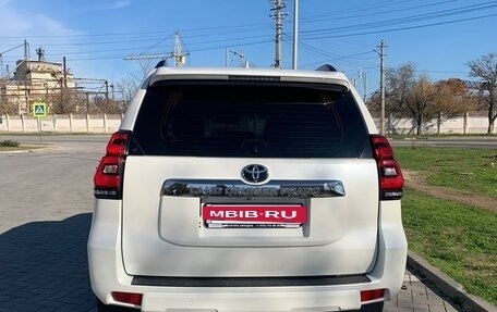 Toyota Land Cruiser Prado 150 рестайлинг 2, 2018 год, 6 700 000 рублей, 8 фотография