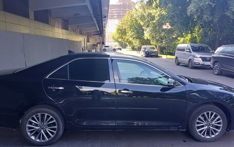 Toyota Camry, 2018 год, 3 200 000 рублей, 2 фотография