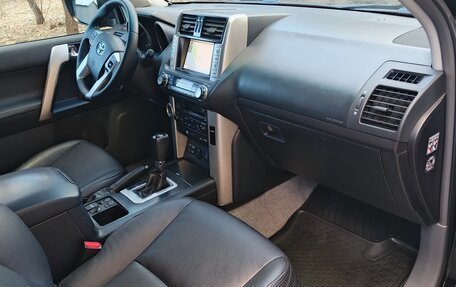 Toyota Land Cruiser Prado 150 рестайлинг 2, 2013 год, 4 400 000 рублей, 10 фотография