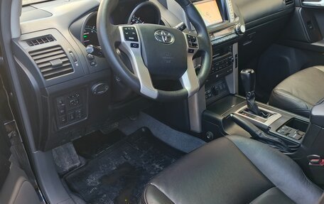 Toyota Land Cruiser Prado 150 рестайлинг 2, 2013 год, 4 400 000 рублей, 11 фотография