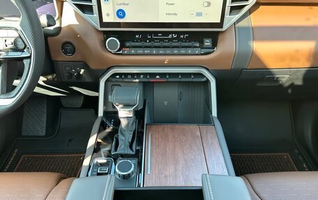 Toyota Sequoia, 2025 год, 17 850 092 рублей, 11 фотография