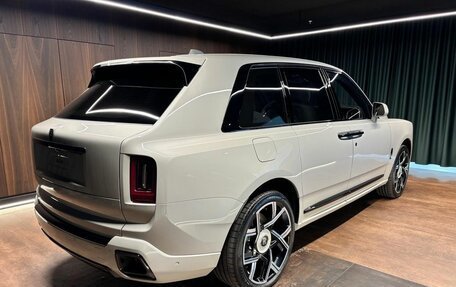 Rolls-Royce Cullinan, 2025 год, 83 200 000 рублей, 7 фотография