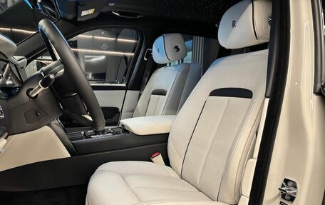 Rolls-Royce Cullinan, 2025 год, 83 200 000 рублей, 11 фотография