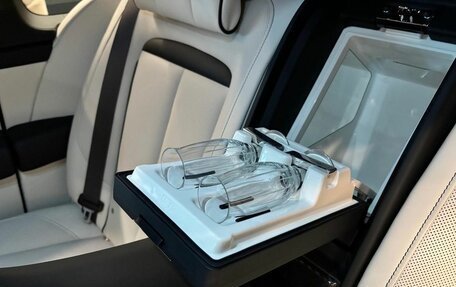 Rolls-Royce Cullinan, 2025 год, 83 200 000 рублей, 16 фотография