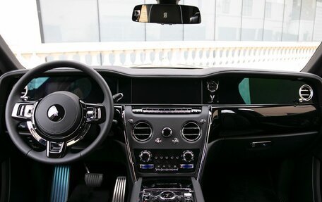 Rolls-Royce Cullinan, 2025 год, 68 800 000 рублей, 15 фотография