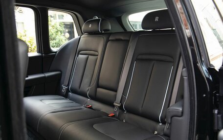 Rolls-Royce Cullinan, 2025 год, 68 800 000 рублей, 20 фотография