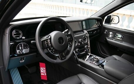 Rolls-Royce Cullinan, 2025 год, 68 800 000 рублей, 14 фотография