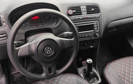 Volkswagen Polo VI (EU Market), 2011 год, 539 000 рублей, 3 фотография