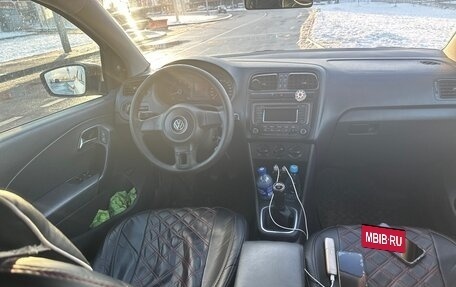 Volkswagen Polo VI (EU Market), 2011 год, 540 000 рублей, 2 фотография