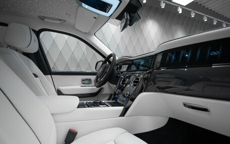 Rolls-Royce Cullinan, 2025 год, 79 100 000 рублей, 14 фотография