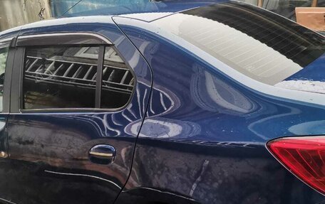 Renault Logan II, 2017 год, 750 000 рублей, 6 фотография