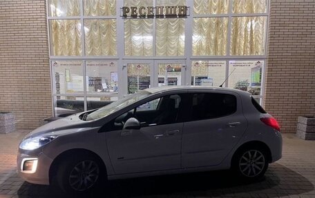 Peugeot 308 II, 2011 год, 600 000 рублей, 2 фотография