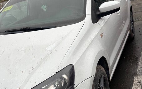 Volkswagen Polo VI (EU Market), 2018 год, 700 000 рублей, 2 фотография