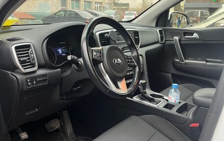 KIA Sportage IV рестайлинг, 2021 год, 2 450 000 рублей, 2 фотография