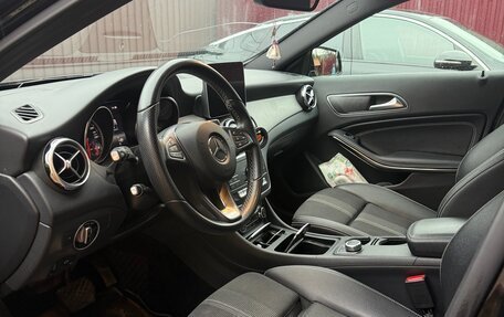 Mercedes-Benz GLA, 2018 год, 2 400 000 рублей, 5 фотография