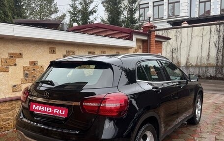 Mercedes-Benz GLA, 2018 год, 2 400 000 рублей, 3 фотография