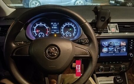 Skoda Octavia, 2018 год, 1 900 000 рублей, 10 фотография