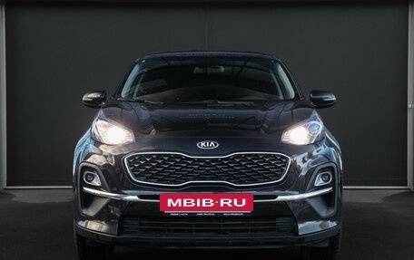 KIA Sportage IV рестайлинг, 2020 год, 2 397 000 рублей, 2 фотография