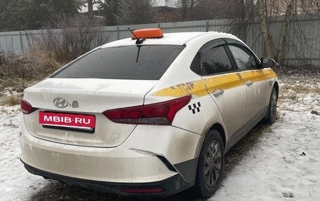 Hyundai Solaris II рестайлинг, 2020 год, 950 000 рублей, 3 фотография