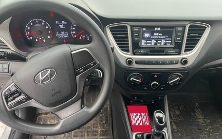 Hyundai Solaris II рестайлинг, 2020 год, 950 000 рублей, 7 фотография