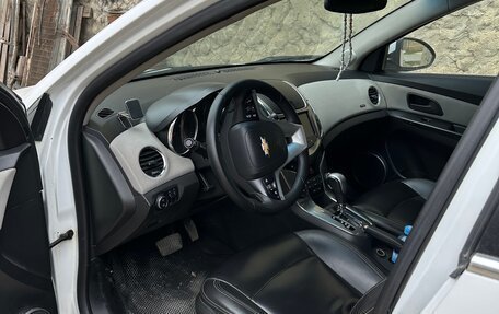 Chevrolet Cruze II, 2013 год, 800 000 рублей, 5 фотография