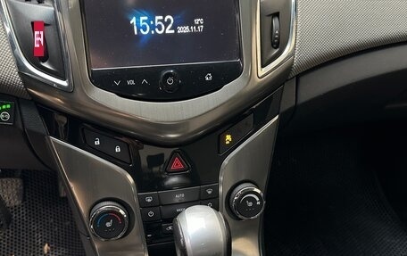 Chevrolet Cruze II, 2013 год, 800 000 рублей, 9 фотография