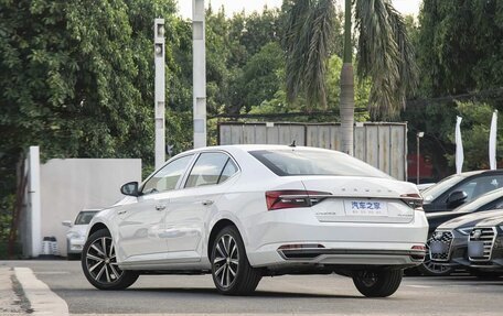 Skoda Superb III рестайлинг, 2025 год, 2 750 000 рублей, 7 фотография