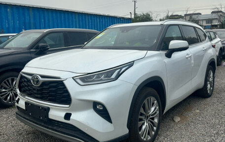 Toyota Highlander, 2025 год, 5 638 083 рублей, 2 фотография