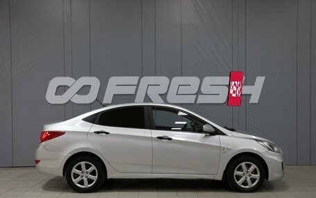 Hyundai Solaris II рестайлинг, 2012 год, 680 000 рублей, 5 фотография
