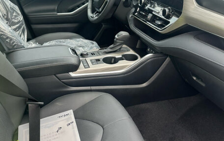 Toyota Highlander, 2025 год, 5 638 083 рублей, 6 фотография