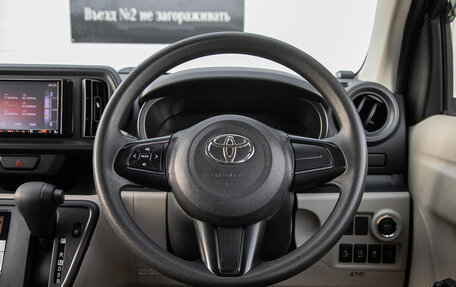 Toyota Passo III, 2017 год, 845 000 рублей, 16 фотография