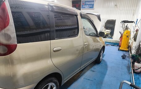 Toyota FunCargo, 2002 год, 500 000 рублей, 5 фотография