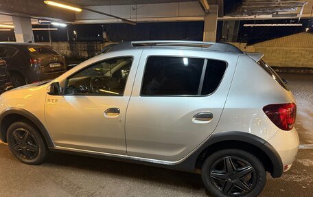 Renault Sandero II рестайлинг, 2021 год, 1 900 000 рублей, 3 фотография