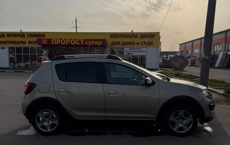 Renault Sandero II рестайлинг, 2016 год, 900 000 рублей, 2 фотография