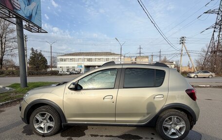 Renault Sandero II рестайлинг, 2016 год, 900 000 рублей, 3 фотография