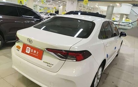 Toyota Corolla, 2022 год, 1 555 000 рублей, 2 фотография
