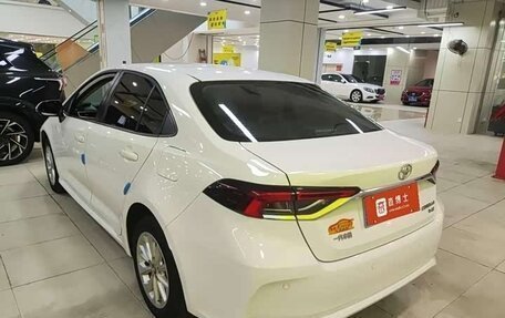 Toyota Corolla, 2022 год, 1 555 000 рублей, 4 фотография