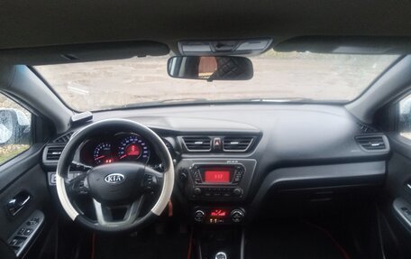 KIA Rio III рестайлинг, 2012 год, 580 000 рублей, 6 фотография