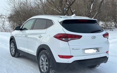 Hyundai Tucson III, 2018 год, 2 000 000 рублей, 10 фотография