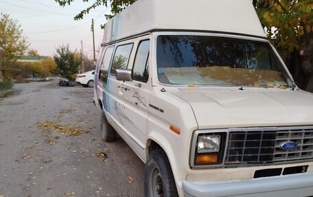 Ford Econoline III, 1989 год, 950 000 рублей, 3 фотография